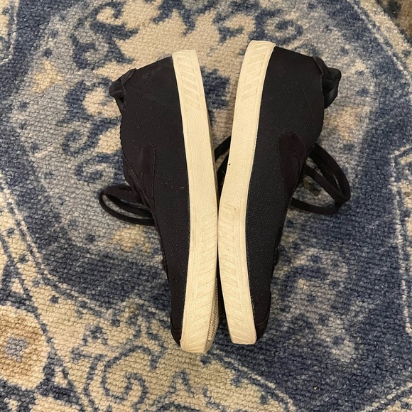 Ladies Tretorn Navy size 9 - Picture 10 of 10